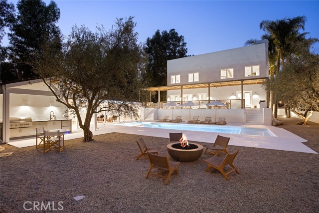 27405 Pacific Coast Highway, Malibu CA: https://media.crmls.org/medias/a9b70332-cc3a-4f2c-a7d1-0a9db5c178a6.jpg