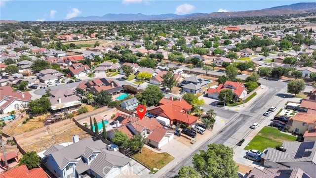 42430 62nd W Street, Lancaster CA: https://media.crmls.org/medias/a9b77bfa-5a57-473f-a9ff-b0505c066796.jpg