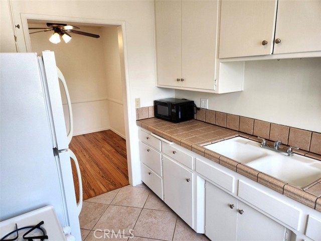 Detail Gallery Image 7 of 14 For 8829 Alcott St #7,  Los Angeles,  CA 90035 - 1 Beds | 1 Baths