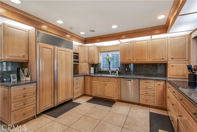 Detail Gallery Image 18 of 58 For 5585 E Corso Di Napoli, Long Beach,  CA 90803 - 3 Beds | 3 Baths