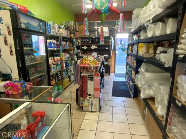 214 W Highland Avenue, San Bernardino, California 92405, ,Commercial Sale,For Sale,214 W Highland Avenue,CRIV24032678