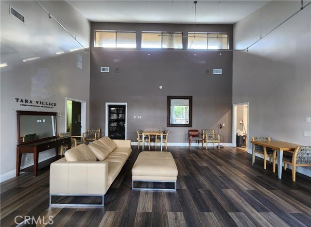 Detail Gallery Image 19 of 25 For 18350 Hatteras St #163,  Tarzana,  CA 91356 - 2 Beds | 1 Baths