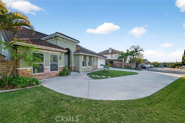 Detail Gallery Image 6 of 38 For 18568 Arbor Gate, Yorba Linda,  CA 92886 - 5 Beds | 3/1 Baths