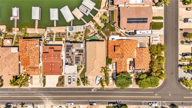 30420 Longhorn Drive, Canyon Lake CA: https://media.crmls.org/medias/a9b97b30-3be0-4073-8c3c-6e97556b1a11.jpg