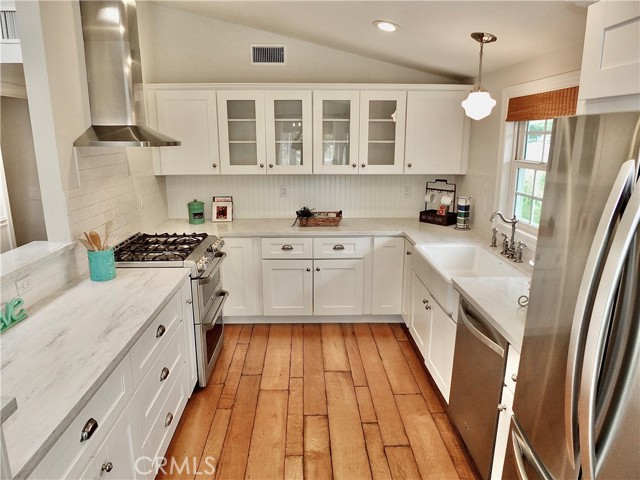 2285 Avalon, Costa Mesa CA: https://media.crmls.org/medias/a9b98a12-55d9-4151-90b9-681854ae0014.jpg
