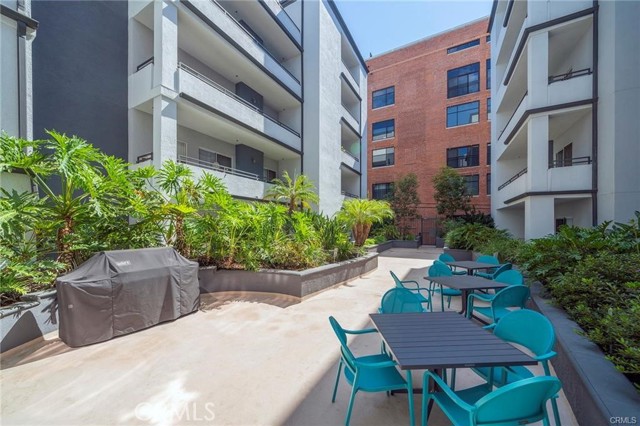 Image 3 for 838 Pine Ave #404, Long Beach, CA 90813