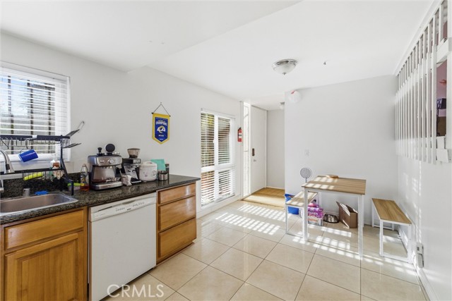 Detail Gallery Image 6 of 42 For 273 Casuda Canyon Dr #E,  Monterey Park,  CA 91754 - 4 Beds | 3 Baths