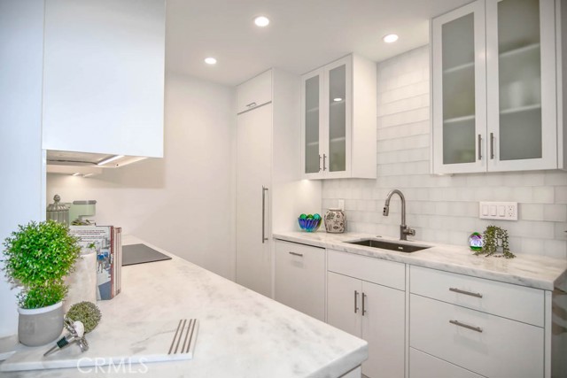 Detail Gallery Image 4 of 40 For 424 N Bellflower Bld #217,  Long Beach,  CA 90814 - 1 Beds | 1 Baths