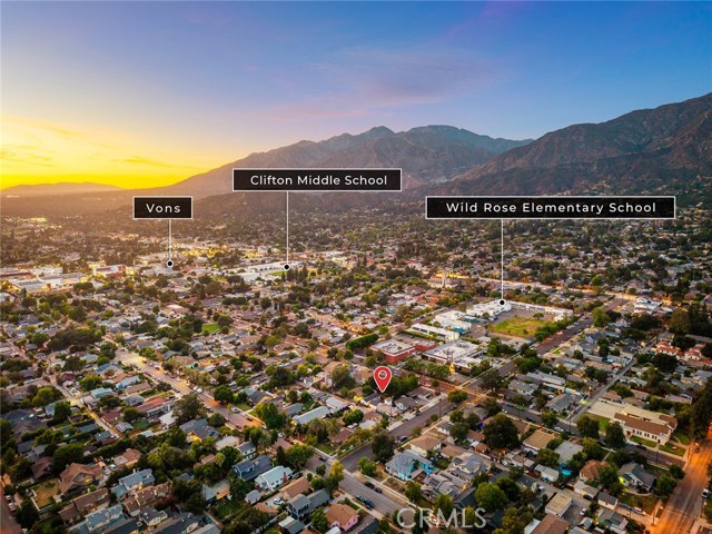 518 E Lime, Monrovia CA: https://media.crmls.org/medias/a9bbe9a1-5bb9-4fb0-80fb-02080428b373.jpg