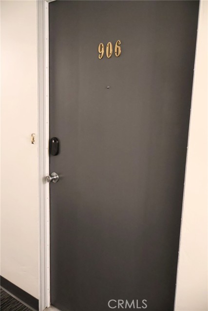 100 Atlantic Avenue, Long Beach CA: https://media.crmls.org/medias/a9bc5969-3753-4fdf-95bf-d15916bc21ea.jpg
