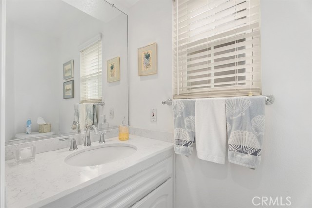 2303 Paseo Circulo, Tustin CA: https://media.crmls.org/medias/a9bc64d4-8996-4f9c-aef0-8fd543138c33.jpg