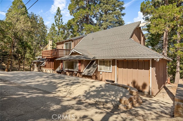 Detail Gallery Image 1 of 1 For 260 Woodland Cir, Lake Arrowhead,  CA 92352 - 3 Beds | 2 Baths