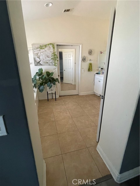 Detail Gallery Image 17 of 21 For 43407 Hampton, Lancaster,  CA 93536 - 4 Beds | 2/1 Baths