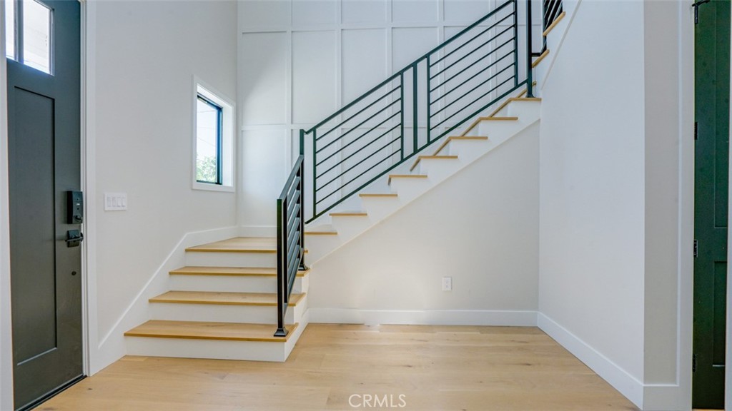 https://media.crmls.org/medias/a9bd8e0c-ea63-40c9-ba86-3dd5e6cb5bdf.jpg?preset=X-Large