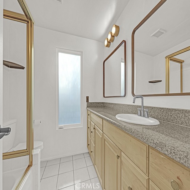23020 Wrencrest Drive, Calabasas CA: https://media.crmls.org/medias/a9bdadda-b02b-4b6d-aed3-8dfa2c606d20.jpg