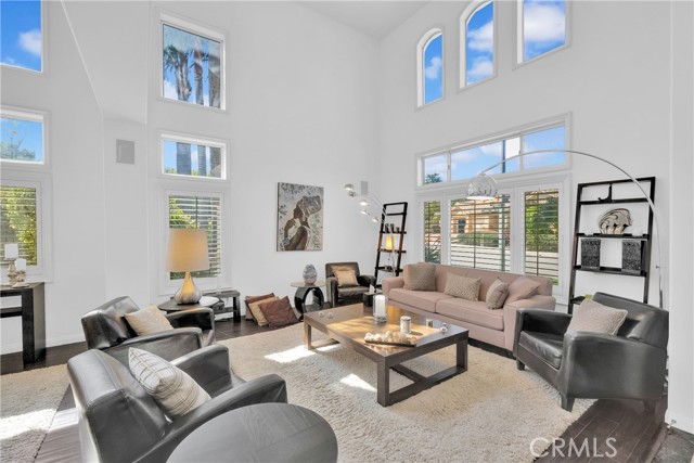 Detail Gallery Image 32 of 62 For 515 Chippendale Ave, Simi Valley,  CA 93065 - 5 Beds | 4 Baths