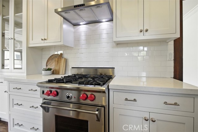 1206 N Keystone, Burbank CA: https://media.crmls.org/medias/a9be8a93-f507-43c0-87c3-cd445c625f82.jpg