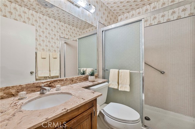 Detail Gallery Image 8 of 34 For 26838 -C Avenue of the Oaks #C,  Newhall,  CA 91321 - 2 Beds | 2 Baths