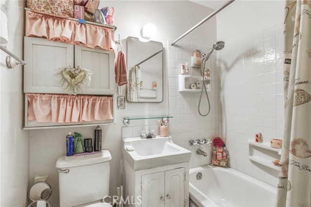 Detail Gallery Image 14 of 20 For 6662 Robinson Rd, Highland,  CA 92346 - 3 Beds | 2 Baths