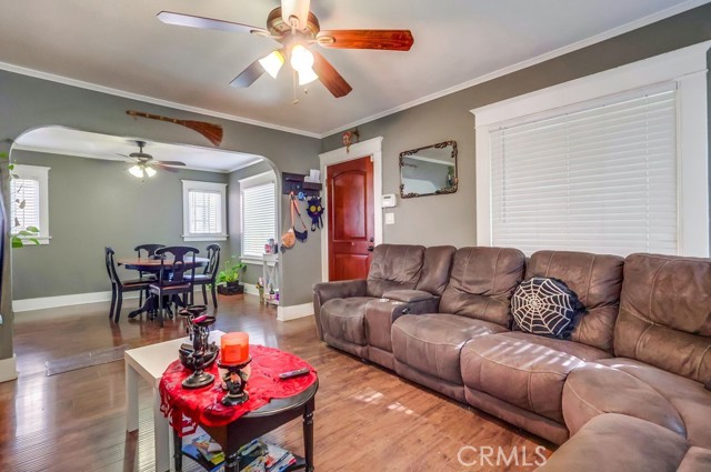 Detail Gallery Image 4 of 36 For 1243 W 70th St, Los Angeles,  CA 90044 - 3 Beds | 2 Baths