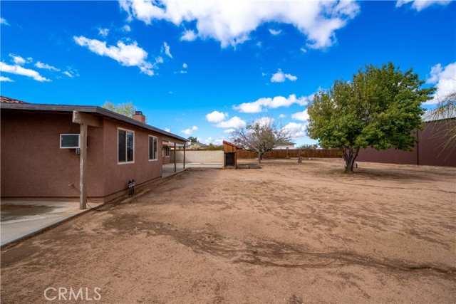 Detail Gallery Image 50 of 75 For 14064 Tioga, Oak Hills,  CA 92344 - 5 Beds | 2/1 Baths