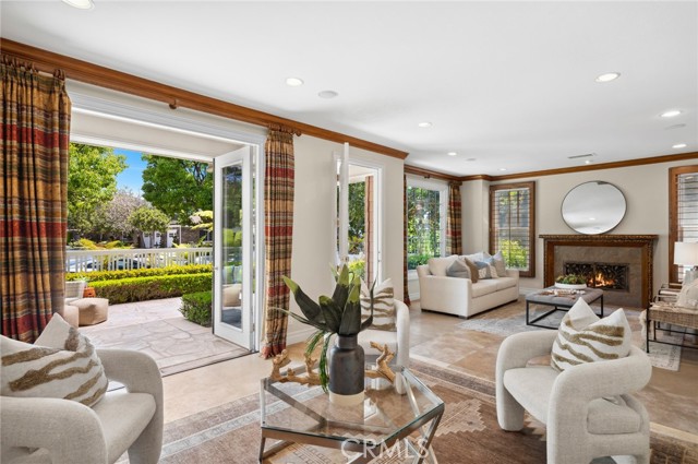 101 Old Course Drive, Newport Beach CA: https://media.crmls.org/medias/a9c17c45-a34d-4319-8749-8e6cf1a687cb.jpg