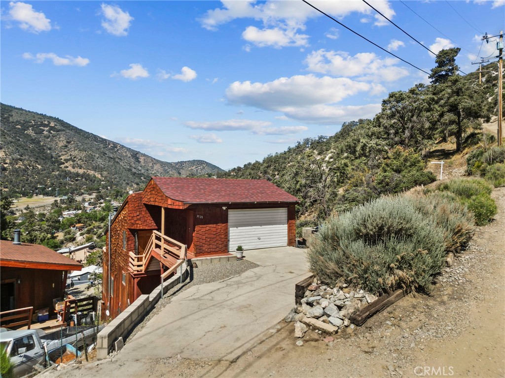 3520 Santa Clara