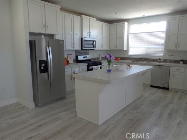 44755 Orpington Avenue, Hemet CA: https://media.crmls.org/medias/a9c31711-01bd-4526-ade6-1fdf6781d7da.jpg