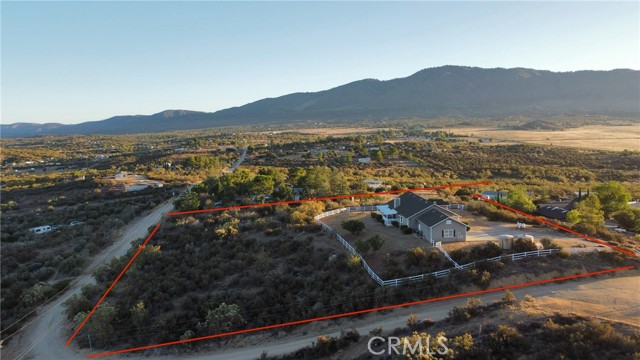 54648 Glasgow Road, Anza CA: https://media.crmls.org/medias/a9c36d48-cea0-48a4-ba2f-7a39f22d135e.jpg