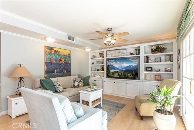 22435 Silver Spur, Lake Forest CA: https://media.crmls.org/medias/a9c37701-5ec6-4308-9835-592b807fa0e1.jpg