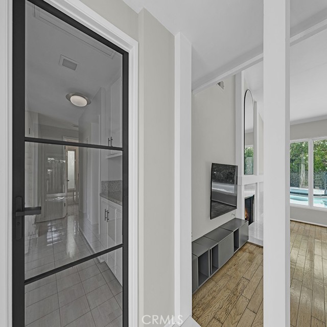 23020 Wrencrest Drive, Calabasas CA: https://media.crmls.org/medias/a9c40078-6fc6-48ba-8a1b-516e18f5d306.jpg