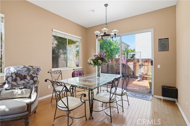 Detail Gallery Image 8 of 27 For 11334 W San Raphael Driveway, San Diego,  CA 92130 - 3 Beds | 2/1 Baths