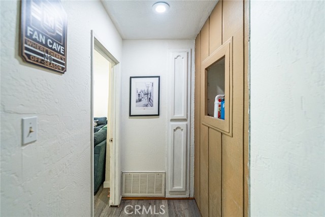 23120 Sycamore Lane, Crestline CA: https://media.crmls.org/medias/a9c4fbb9-77d5-44db-944d-a22784b4109a.jpg