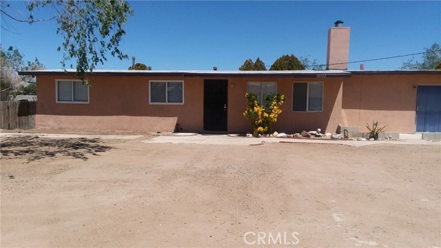 Detail Gallery Image 1 of 15 For 18062 Eucalyptus St, Hesperia,  CA 92345 - 4 Beds | 2 Baths