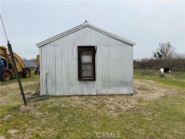 Detail Gallery Image 39 of 47 For 25565 Road 13, Chowchilla,  CA 93610 - 4 Beds | 3 Baths