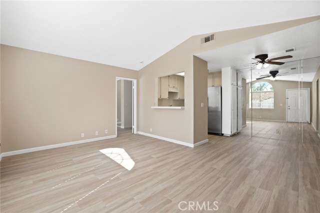 Front Image Thumbnail for CROC26074796