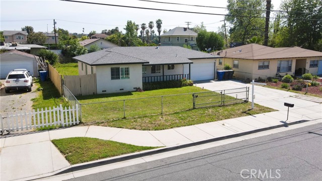 1874 Illinois Ave, Riverside, CA 92507