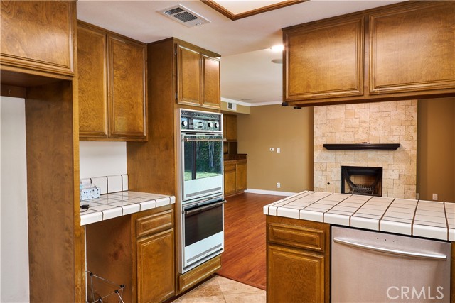 Detail Gallery Image 9 of 43 For 1035 English Oaks, Arcadia,  CA 91006 - 4 Beds | 2/1 Baths