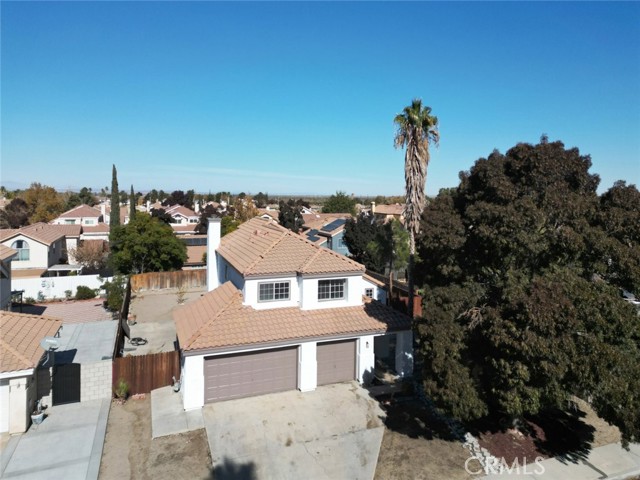 Detail Gallery Image 3 of 41 For 5359 E Avenue R4, Palmdale,  CA 93552 - 4 Beds | 3 Baths