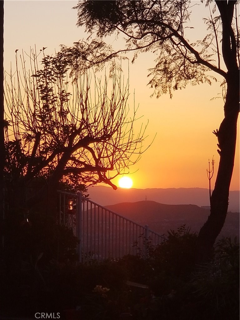 https://media.crmls.org/medias/a9c7413d-242e-4eb0-a927-feac9659ecd6.jpg?preset=X-Large