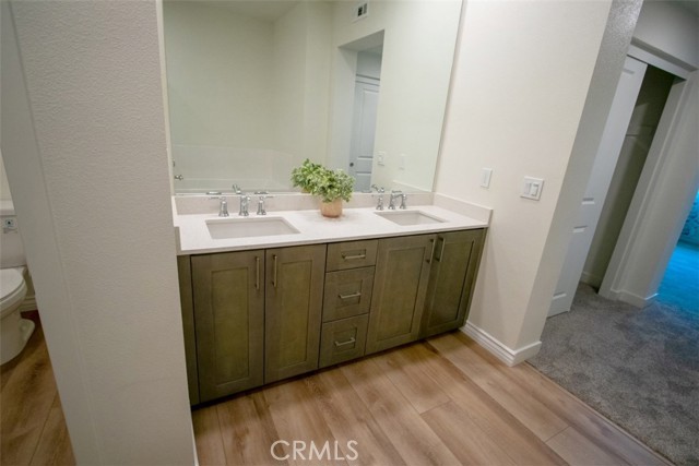 2850 Wagon Wheel Rd, Oxnard CA: https://media.crmls.org/medias/a9c80256-6ef5-4ea4-8ca0-f94c56552d74.jpg