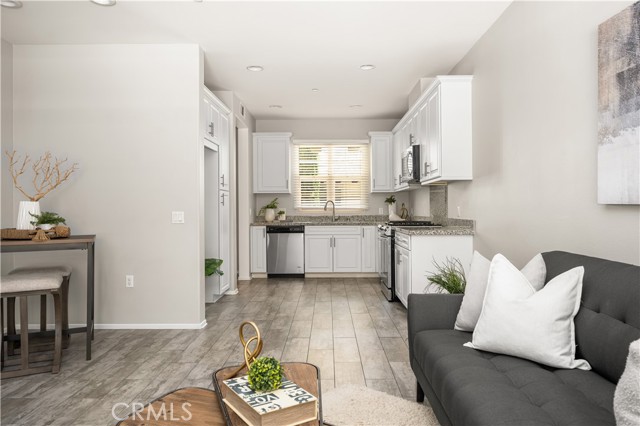 544 S Casita Street, Anaheim CA: https://media.crmls.org/medias/a9c88ba2-f4e7-4b63-826c-495ca618207d.jpg