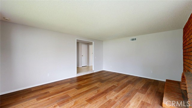 Detail Gallery Image 12 of 48 For 3415 Valencia Hill, Riverside,  CA 92507 - 3 Beds | 2 Baths