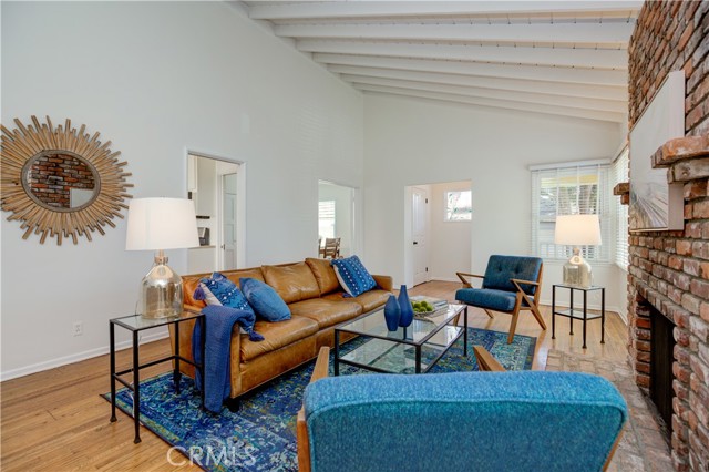 2104 Grandview Avenue, Manhattan Beach, California 90266, 3 Bedrooms Bedrooms, ,2 BathroomsBathrooms,Residential,Sold,Grandview,SB21209175