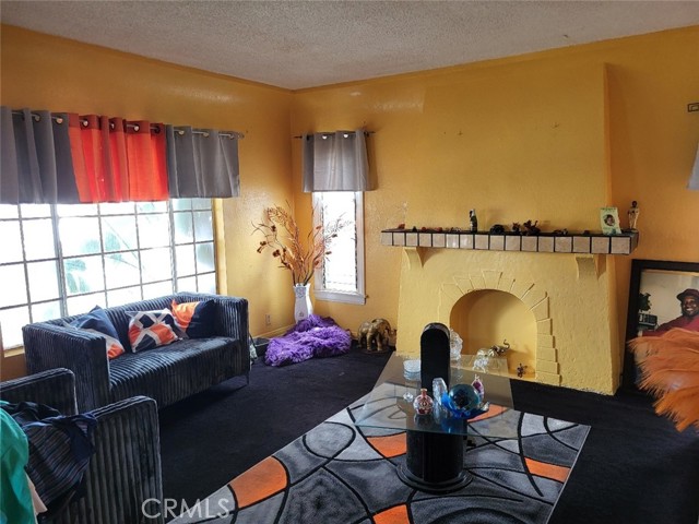 8110 S Denker Avenue, Los Angeles CA: https://media.crmls.org/medias/a9c99a67-865e-42b3-8db8-7f0774d2b3d2.jpg