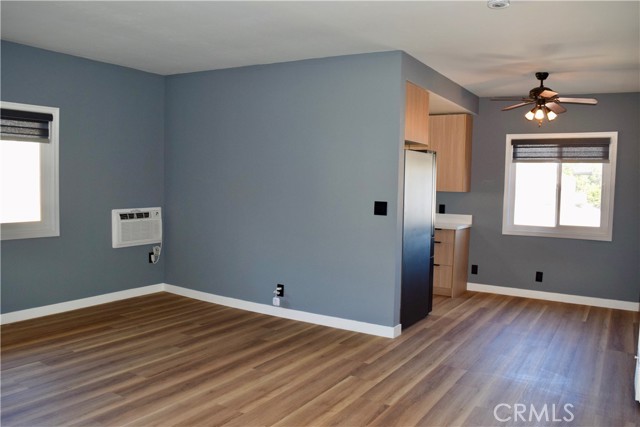 Detail Gallery Image 7 of 30 For 21317 Costanso St, Woodland Hills,  CA 91364 - 1 Beds | 1 Baths