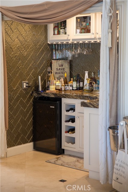 Detail Gallery Image 28 of 67 For 10071 Highcliff Drive, Santa Ana,  CA 92705 - 5 Beds | 3/1 Baths