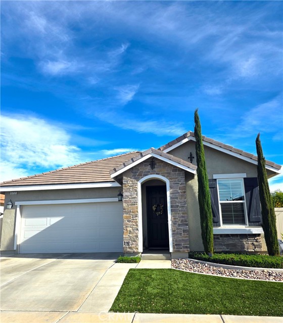 Detail Gallery Image 3 of 3 For 372 Linnea Fields, Beaumont,  CA 92223 - 3 Beds | 2 Baths