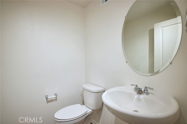 Detail Gallery Image 7 of 15 For 28401 Barracuda Ct, Winchester,  CA 92596 - 4 Beds | 2/1 Baths