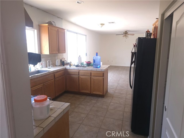242 Spinnaker Street, San Jacinto CA: https://media.crmls.org/medias/a9cc5c82-3490-44c7-9286-2018d157b64f.jpg